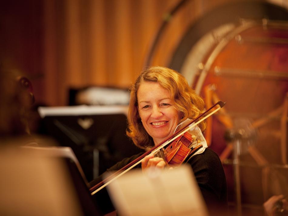Aileen Maria Dullaghan, 2. Violinistin