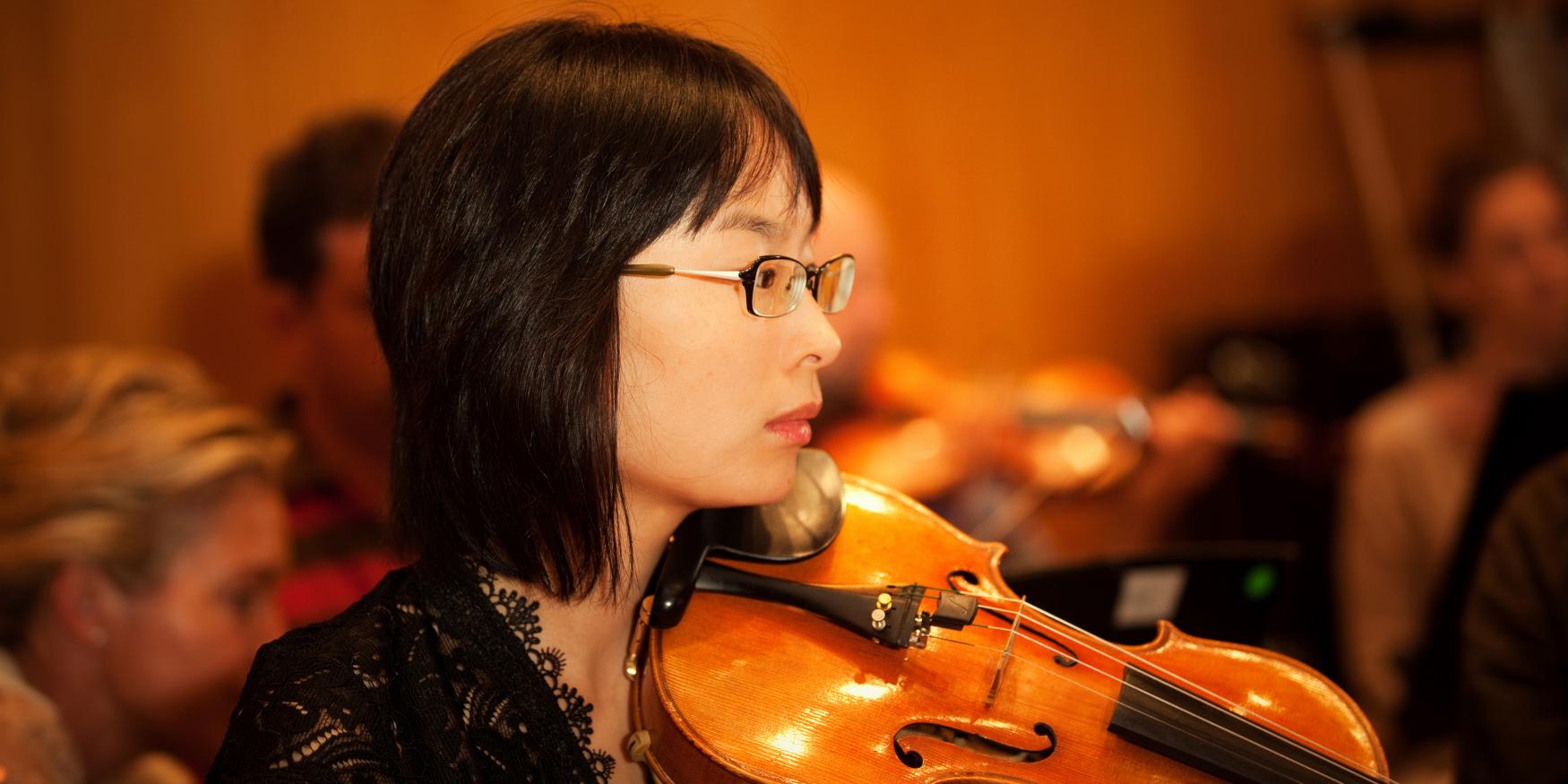 Orchester Portrait Jue-Hyang Park, 1. Violinistin